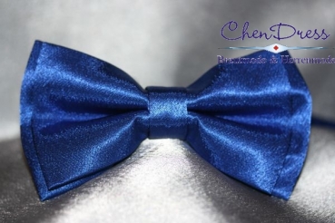 bowtie of sateen in blue