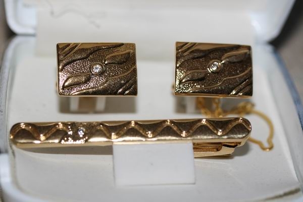 Manschettenknöpfe-Krawattennadel-Set in gold HA4018