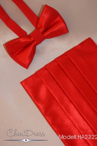 Cummerbund of sateen in red