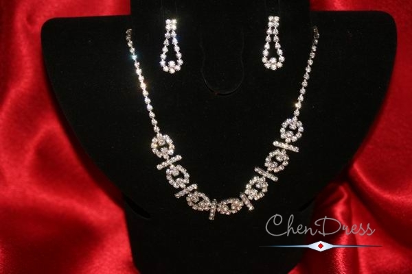 Außergewöhnliches Collier-Set mit Strass Steinen BA4708