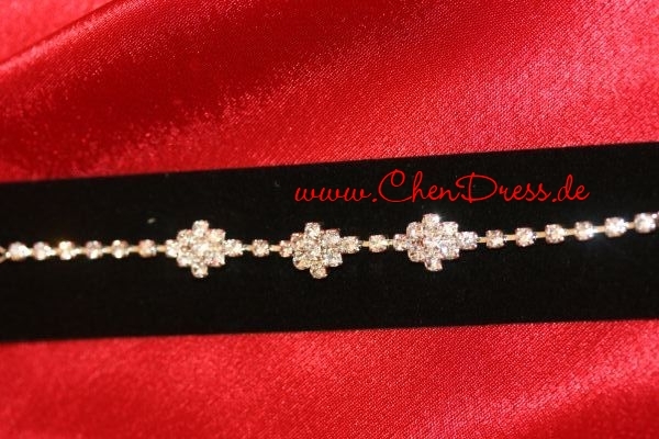 Armband mit Strass Steinen