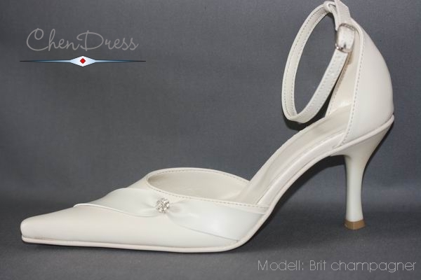 Brautschuhe Brit in ivory / hellcreme