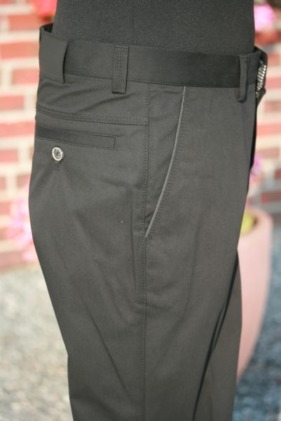 Elegante Hose in schwarz aus feiner Baumwolle