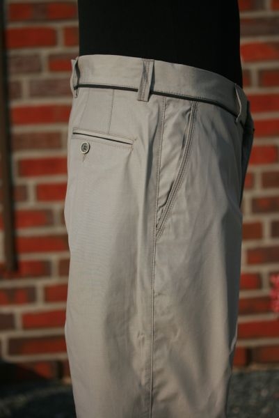 Elegante Hose in grau aus feiner Baumwolle