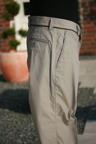 Elegante Hose in grau aus feiner Baumwolle