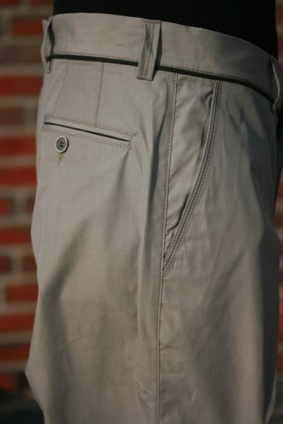 Elegante Hose in grau aus feiner Baumwolle