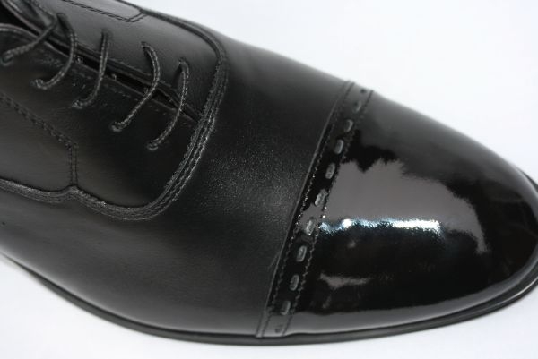 Herrenschuhe aus Echtleder matt & Lack in schwarz HA8815