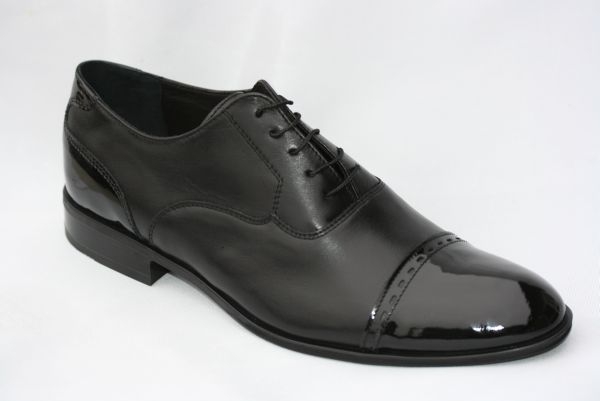 Herrenschuhe aus Echtleder matt & Lack in schwarz HA8815